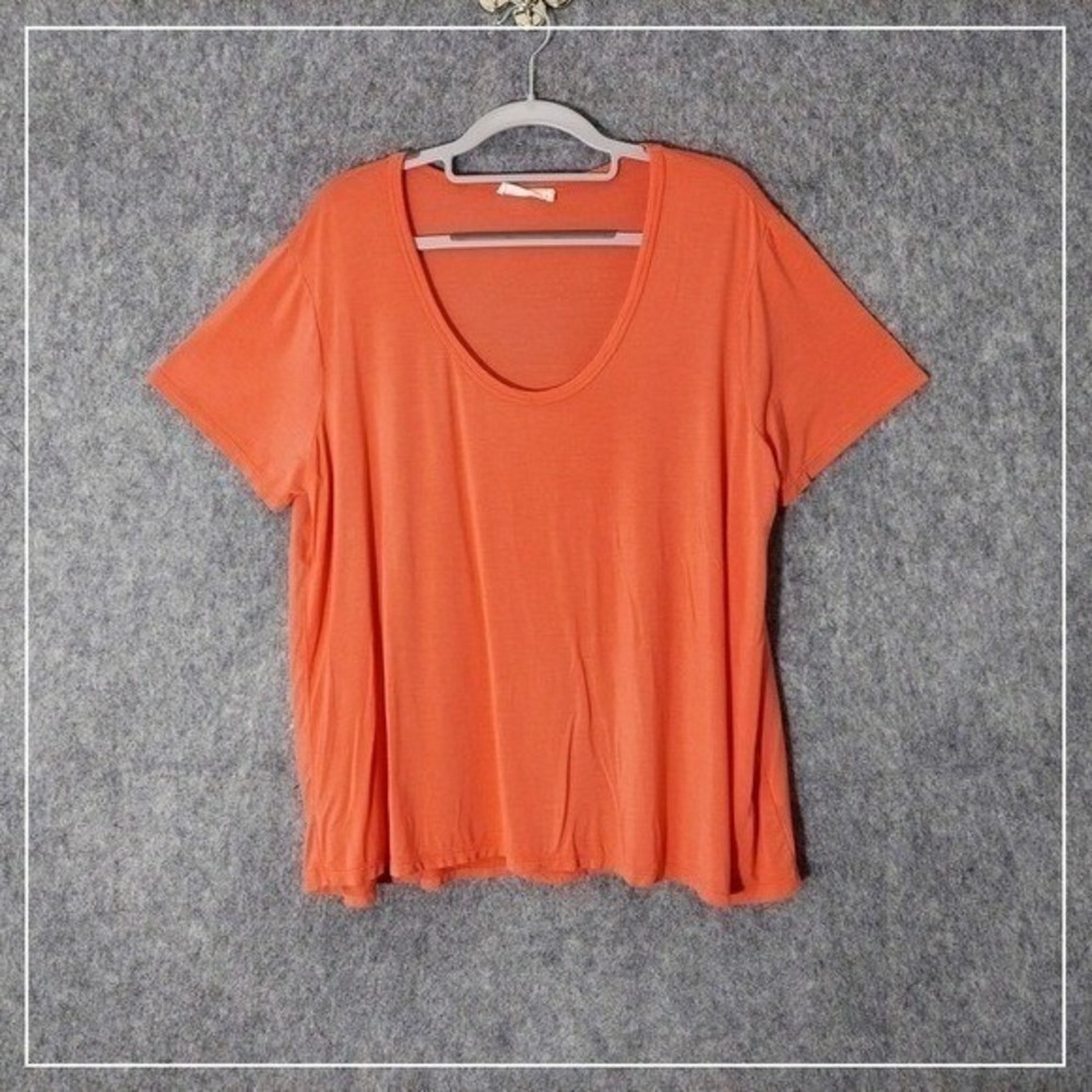 Lush Top Women Plus 1X Pink Scoop Neck Soft Stretch Casual Everyday Basic Tee
